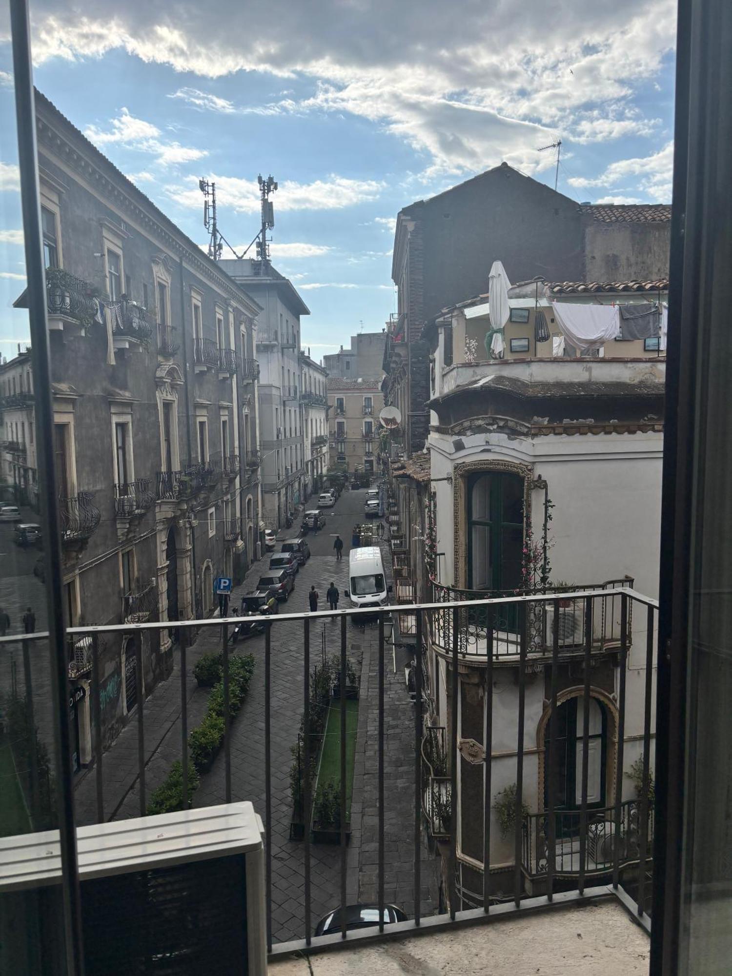Il Teatro Rooms Κατάνια Εξωτερικό φωτογραφία