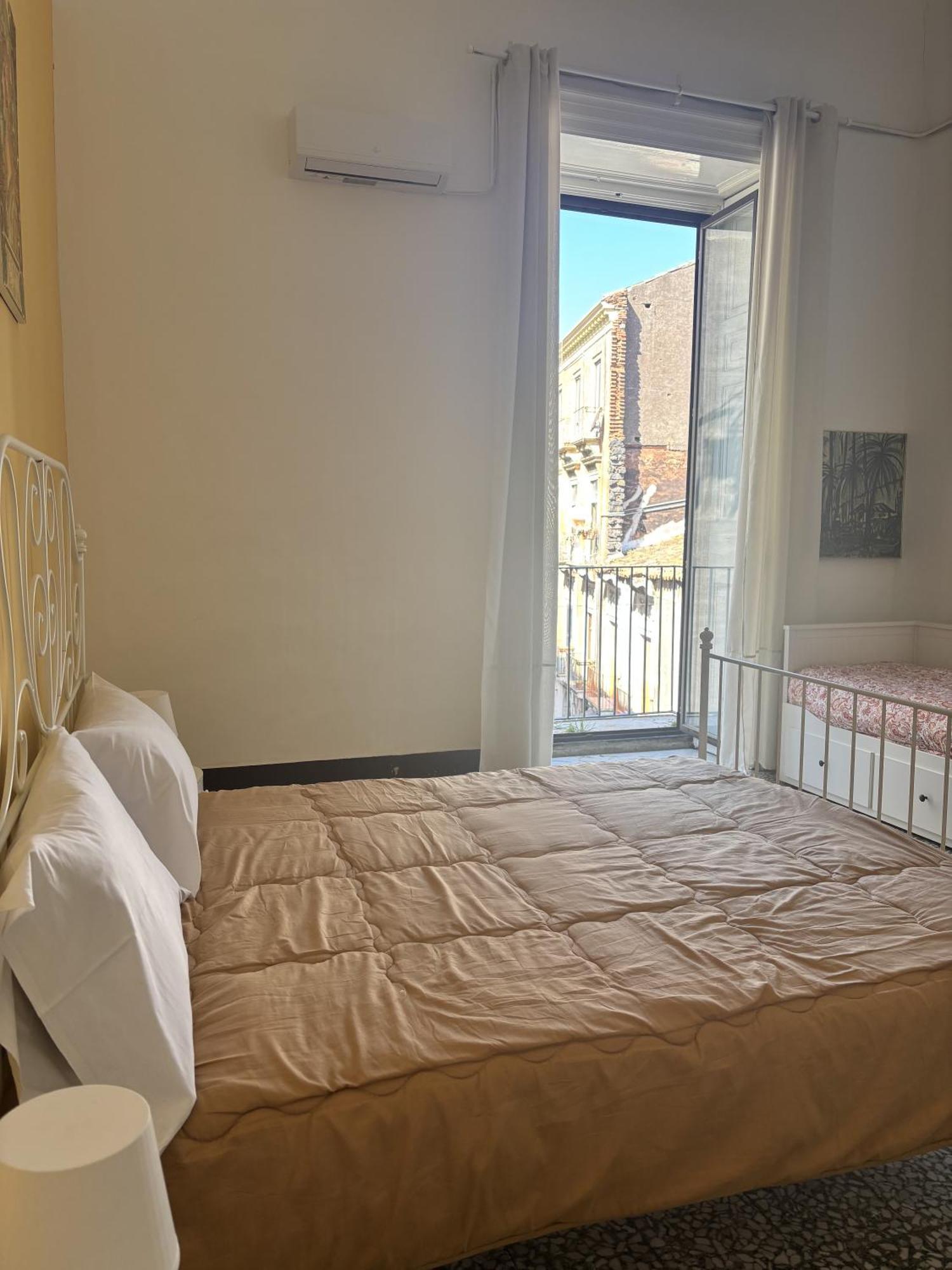 Il Teatro Rooms Κατάνια Εξωτερικό φωτογραφία